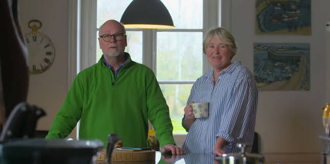 8:55 AM: Chateau DIY | More 4 | 11/28 2025