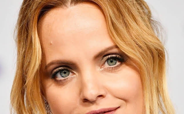 Mena Suvari
