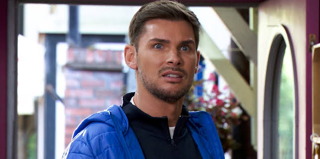 7:00 PM: Hollyoaks | E4 | 11/26 2025