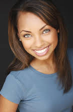 Logan Browning som 