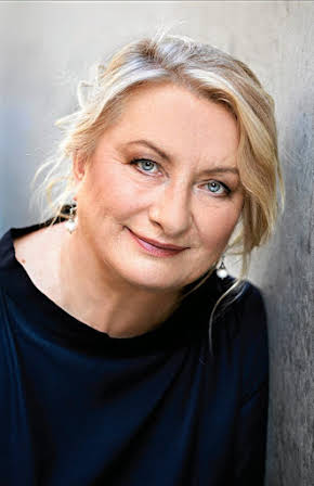 Maria Maj as 