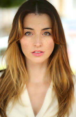 Samantha Lyden as Chantelle