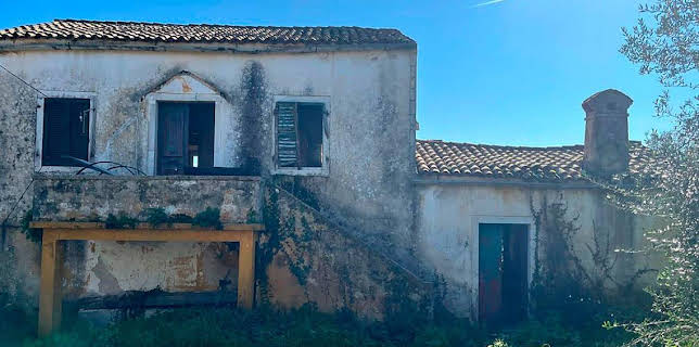 9:30 PM: Amanda & Alan's Greek Job (S1 E1) (S1) | BBC One Wales | 1/2 2026