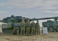 Rüstungsboom – Bomben, Panzer und Probleme