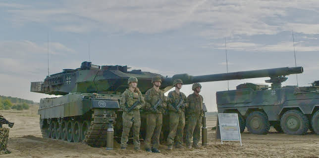 00:00: Rüstungsboom – Bomben, Panzer und Probleme | ZDFinfo | 12/11 2025