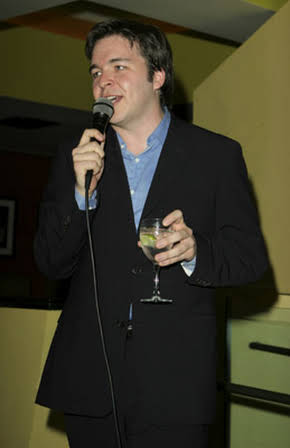 Carter Bays as 