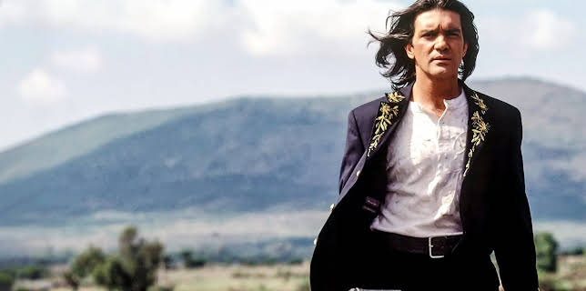 00:05: CINE CUATRO: 'EL MEXICANO' | Cuatro | 1/4 2026