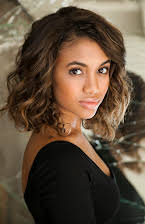 Paige Hurd som 