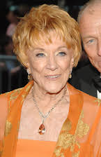 Jeanne Cooper como Myra