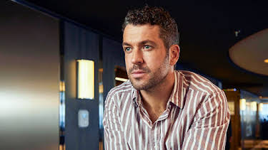 5:00 PM: The Good Ship Murder (S1 E4) (S1) | 5 Select | 12/29 2025