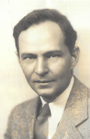 Earle Hodgins as 
