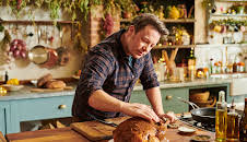 Jamie's One Pan Wonders At Christmas (S1 E1)