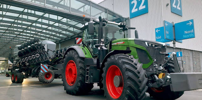 04:10: Die Nordreportage: Trecker parken für Fortgeschrittene | Radio Bremen | 11/17 2025