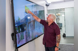 Guy's Big Project, Season 1: The Intro