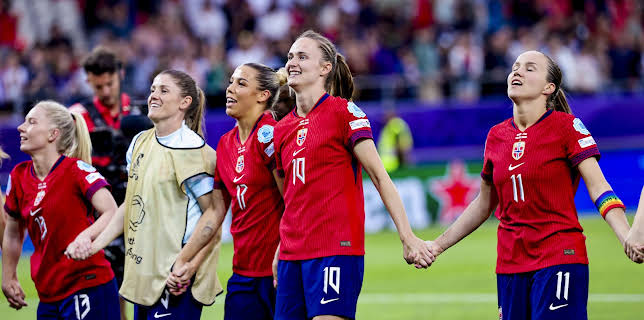 20:00: Privatlandskamper, kvinner Studio | TV 2 Sport 1 | 12/1 2025