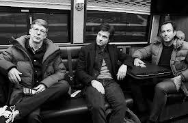 SmartLess: On the Road, Season 1: Tuxedos and Cool Sunglasses