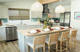 Renovation Aloha, Season 1: Termites to Treasure