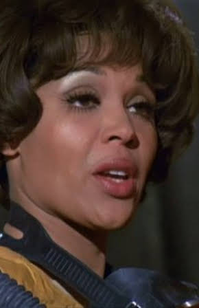 Dolores Mantez as 