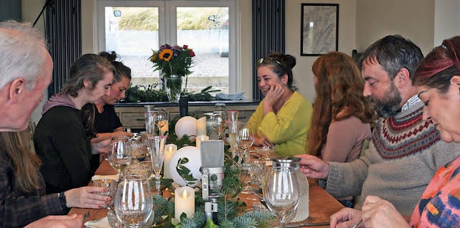 9:40 PM: Rurachd (Foraging) (S1 E6) (S1) | BBC Alba | 11/28 2025