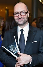 Simon Barry som creator