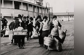 Discovering Your Roots: An Introduction to Genealogy: Your Ancestors in Ship Passenger Lists