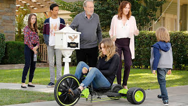 08:00: Community (S6 E1) (S6) | Viasat Series | 4/4 2026