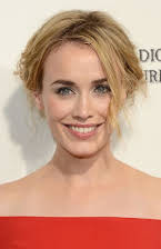 Dominique McElligott como 