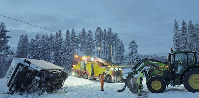 04:00: Frusna vägar (S9 E2) (S9) | TV3 | 3/20 2026