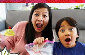 Ryan's World: Ryan and Mommy's DIY Homemade Ice Cream!
