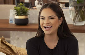 Everybody Loves Natti – Season 1: All in the Family