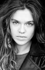 Sabrina Bartlett som 