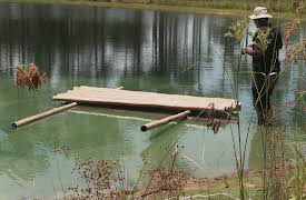 Alone: The Skills Challenge Season 1: Floating Shelter