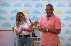 A Little Help with Carol Burnett: Amor