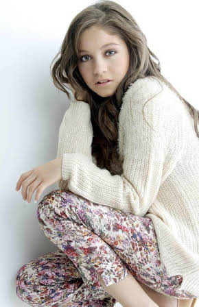 Karol Sevilla as 