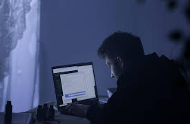 Two Shallow Graves, Season 1: The Missed Call