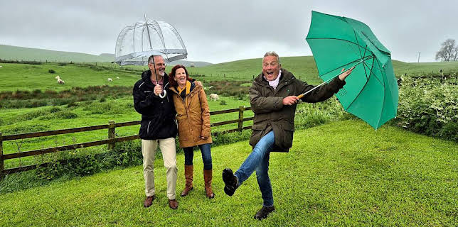 3:00 PM: Escape to the Country (S25) | BBC One | 2/25 2026