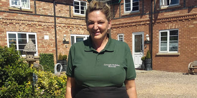 3:10 PM: Four in a Bed | More 4 | 3/2 2026