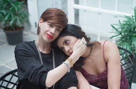 Paava Kadhaigal: Låt dem älska