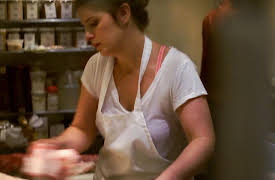 A Chef's Life Season 1: Cracklin' Kitchen