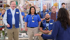 Superstore (S4 E22)