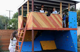 Super Dad, Season 1: Backyard Fortress