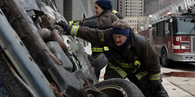03:25: Chicago Fire (S9 E8) (S9) | Viasat Series | 1/1 2026