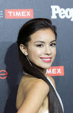 Madalyn Horcher como 