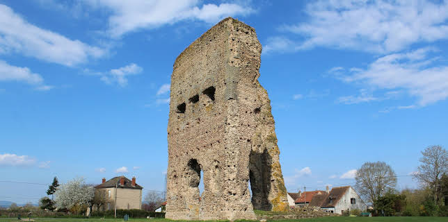 07:30: Auf Roms Spuren: Autun | ZDFinfo | 12/15 2025