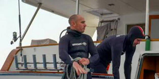 02:00: Pesca submarina en los mares del sur: Episodio 3 | Caza y Pesca | 12/30 2025