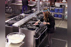Cutthroat Kitchen: Superstar Sabotage: Heat Two
