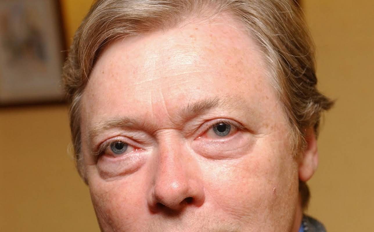 Simon Ward
