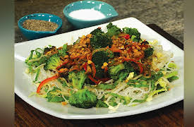 The Everyday Gourmet: Rediscovering the Lost Art of Cooking: The Stir-Fry Dance-Dry-Heat Cooking with Fat