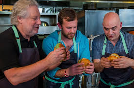 Burgers, Brew & 'Que Season 1: Finger-Licking Good