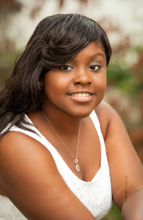 Shenell Edmonds as 